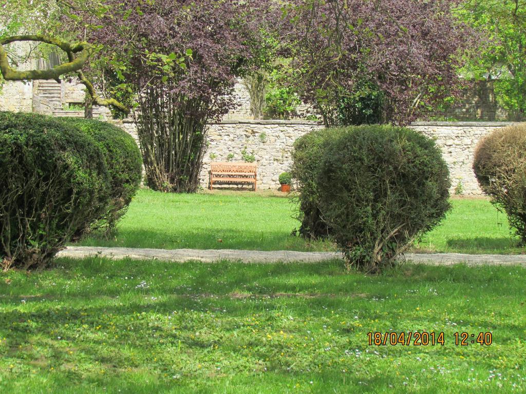 Вілла L'Orangerie Du Grand Jardin Conde-sur-Seulles Екстер'єр фото